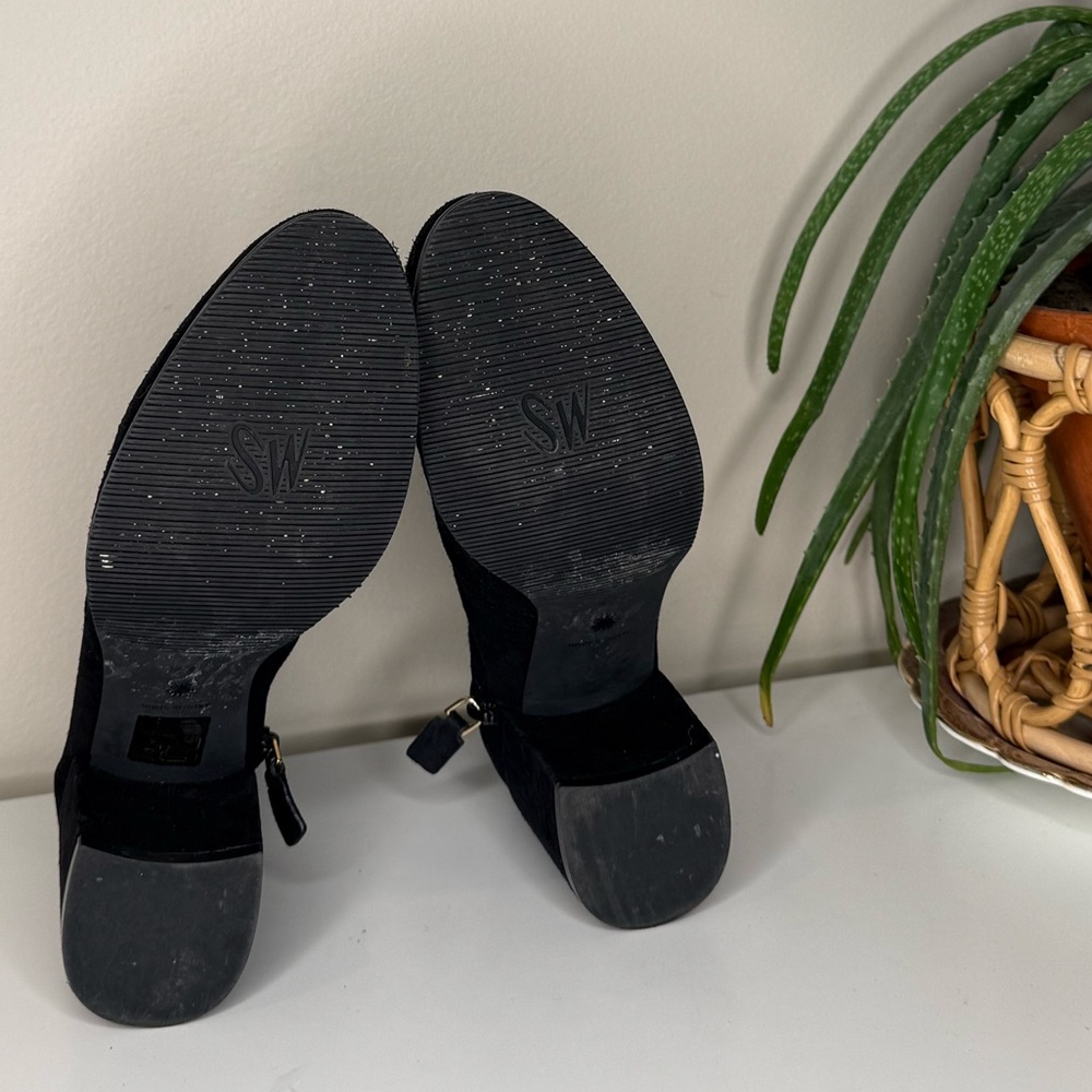 Stuart Weitzman Black Suede Ankle Boots Gold Hardware Block Heel 7.5 - Picture 7 of 13